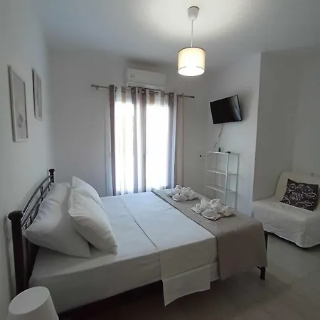 Апартаменты Leo House Kea *